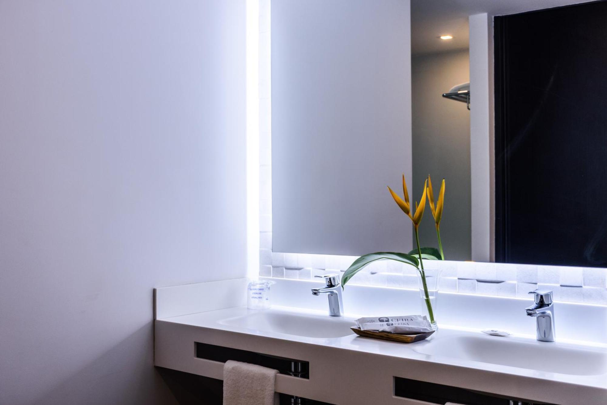 Ceiba Hotel بيساو المظهر الخارجي الصورة